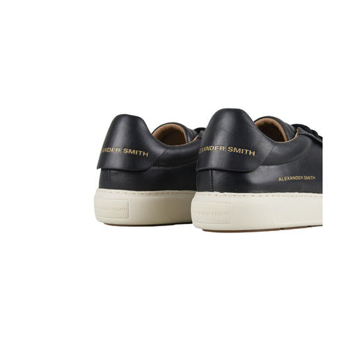 Sneakers Uomo Soho, con tomaia in pelle monocolore, con lacci frontali